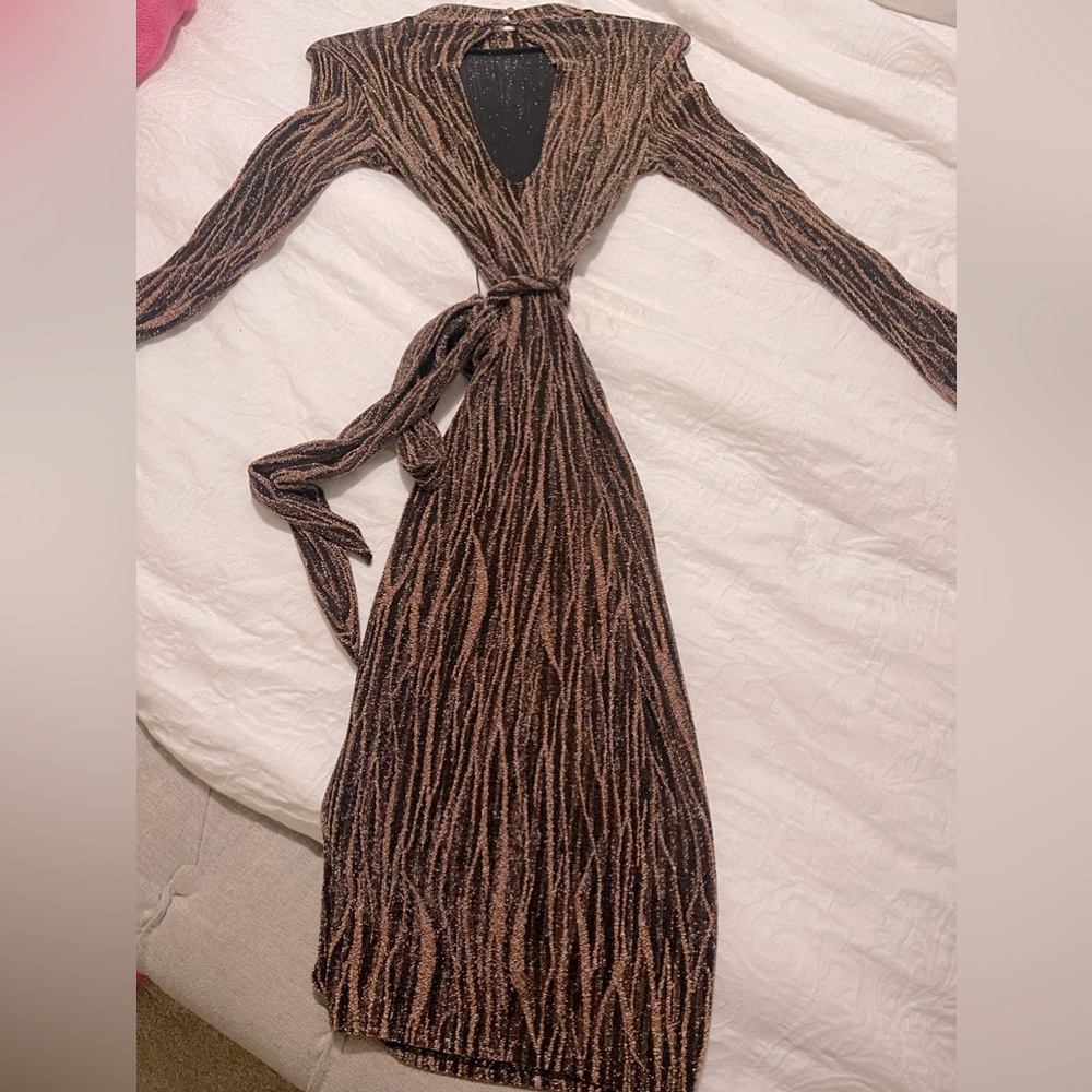 Printed body con dress